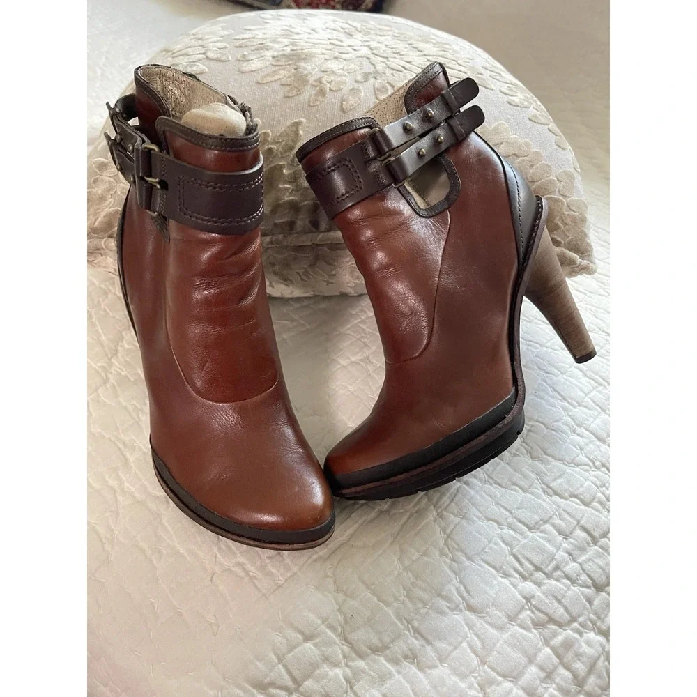 Tsubo women brown